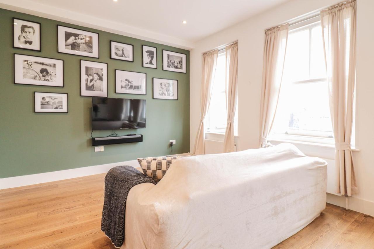 לונדון Modern & Spacious 1 Bedroom Clapham Junction Flat מראה חיצוני תמונה