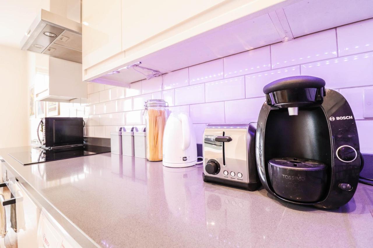 לונדון Modern & Spacious 1 Bedroom Clapham Junction Flat מראה חיצוני תמונה